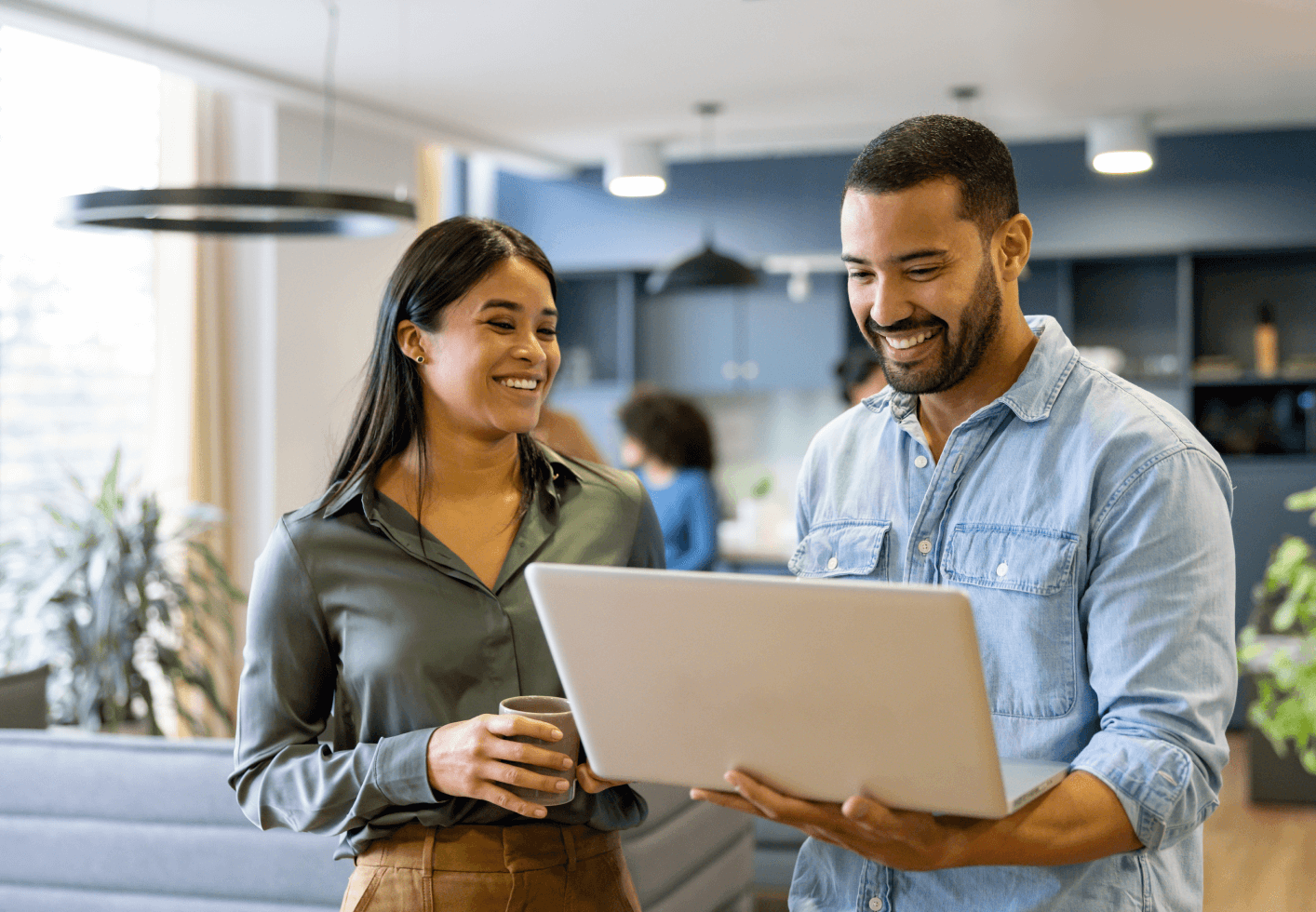 carousel_slide_media